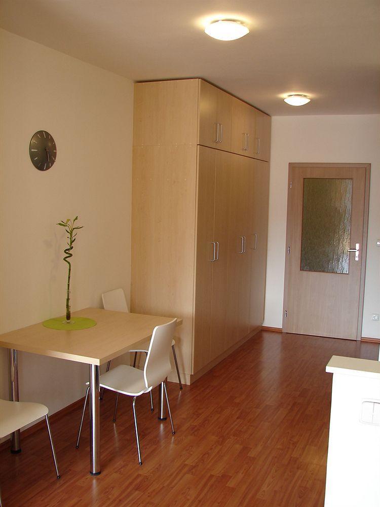 Eel Accommodation Brno Buitenkant foto